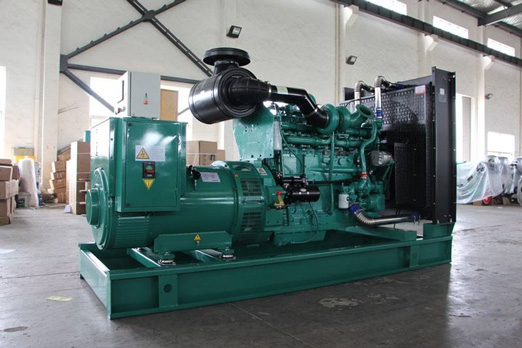 云龙320kw康明斯柴油发电车出租组图片 云龙320kw康明斯柴油发电车出租组图片